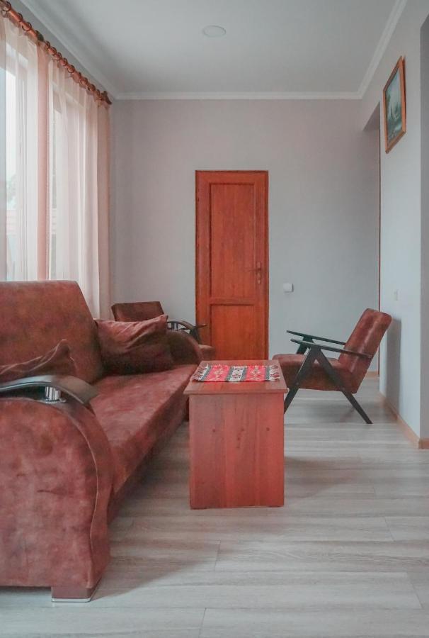Ana-Maria Bnb Tat'ev Exterior foto