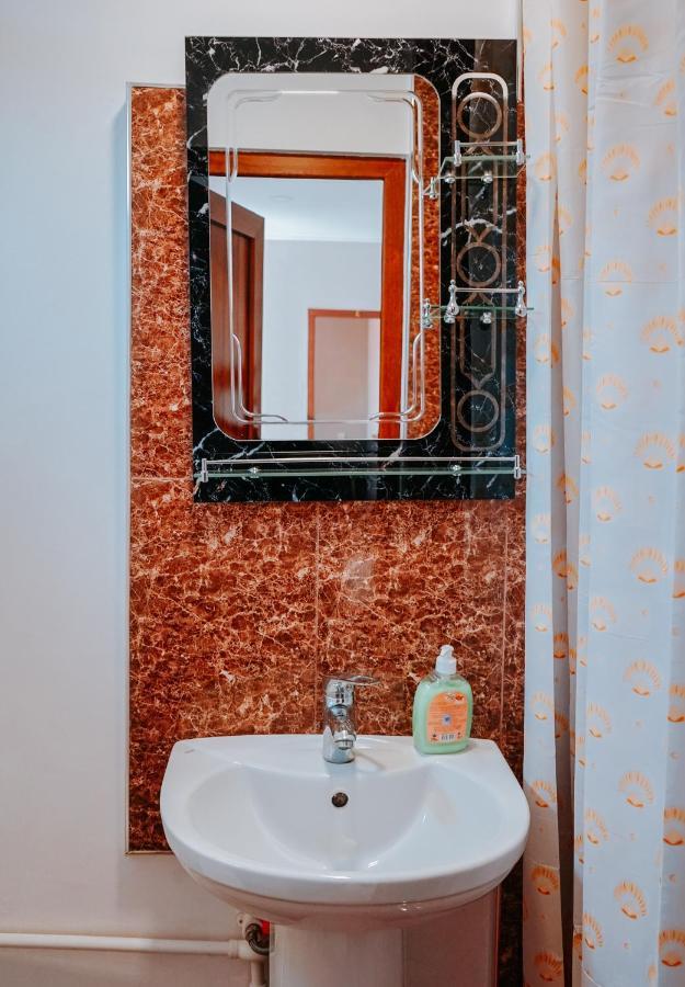 Ana-Maria Bnb Tat'ev Exterior foto